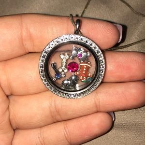 Origami Owl Pendant & Chain